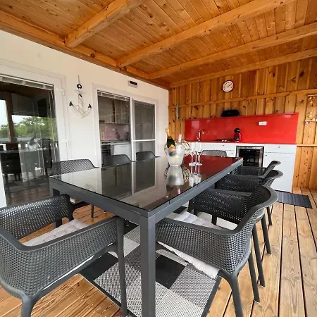 Mobilna Hiska Soncnica01 Apartment