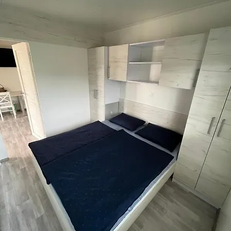 Apartment Mobilna Hiska Soncnica01 Drage