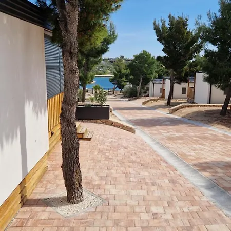Mobilna Hiska Soncnica01 Daire